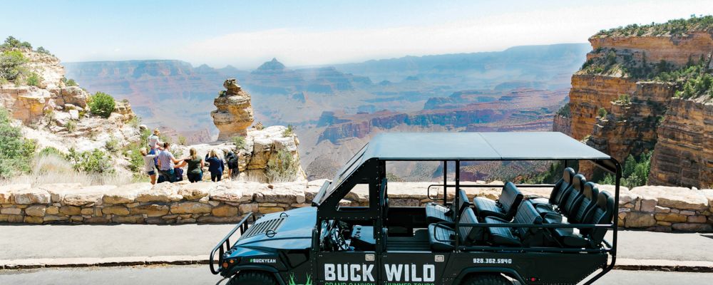 Hummer parked near the edge of Grand Canyon National Park during the Helicopter and Hummer tour combo.