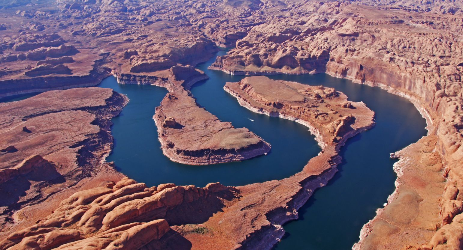 Lake Powell and Horseshoe Bend Air Tour Papillon Grand Canyon Tours