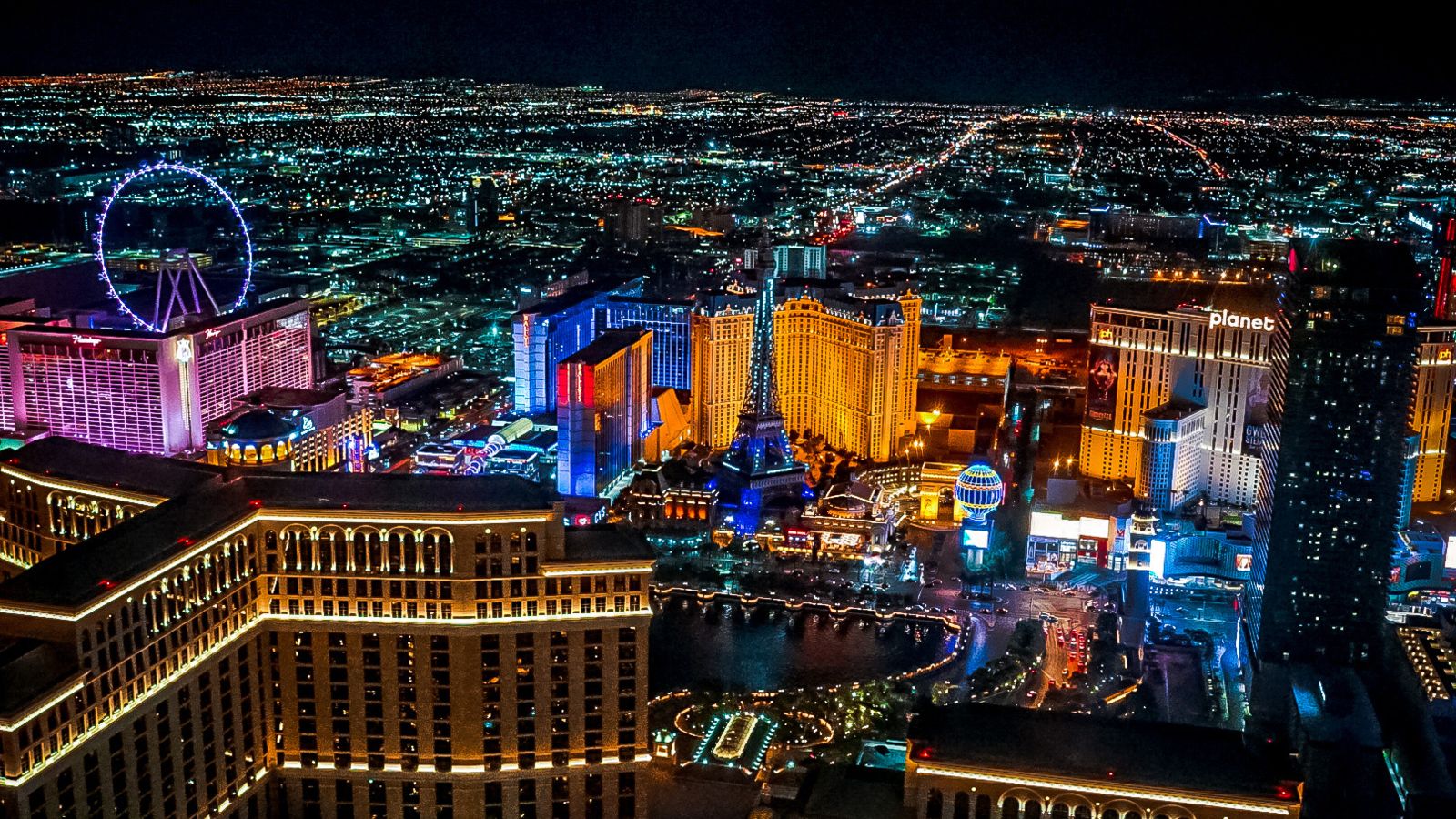 a las vegas helicopter tour flies past the Paris Resort