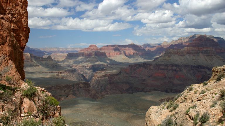 a beautiful view of the Grand Canyon photographed from the very edge