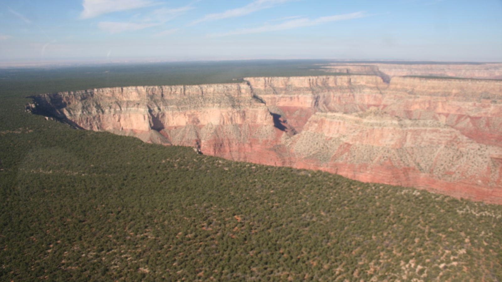 Looking west from the east rim of Grand Canyon