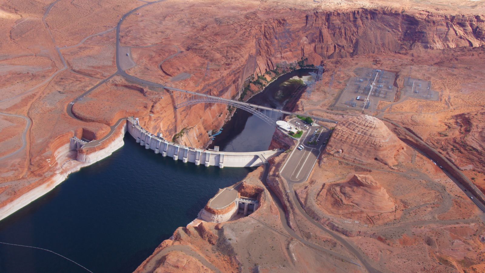 Aerial view of Glen Canyon Dam visible during the tour