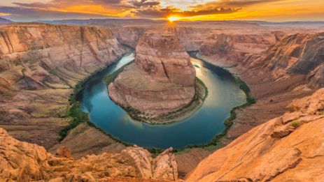 horseshoe bend in Navajo Nation
