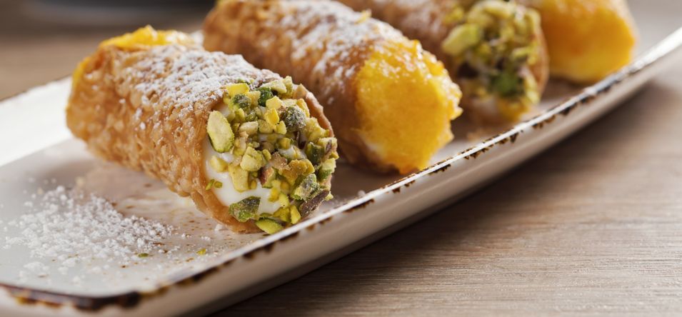 a plate of cannoli offered at Matteo's Ristorante Italiano in the Venetian Resort