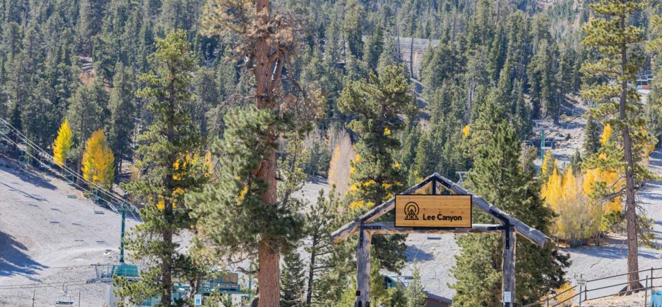 entrance sign for Lee Canyon near Las Vegas